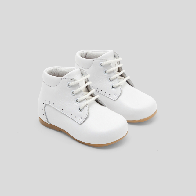 Baby smooth leather first steps booties  Baby smooth leather first steps booties