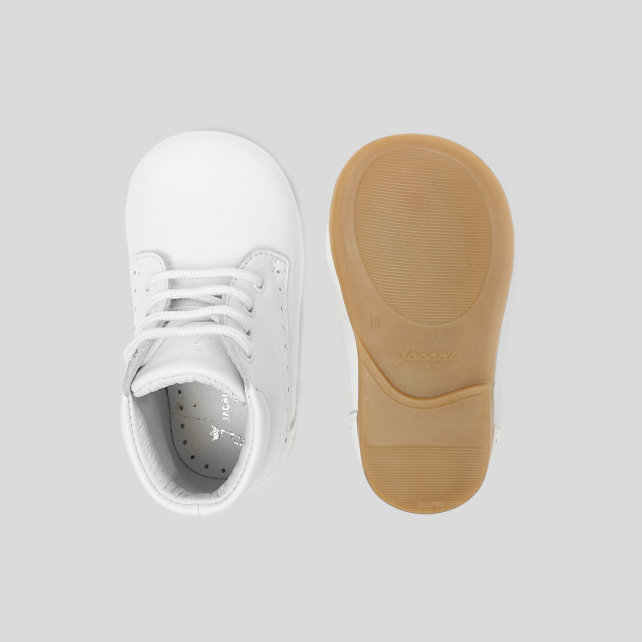 Baby smooth leather first steps booties  Baby smooth leather first steps booties