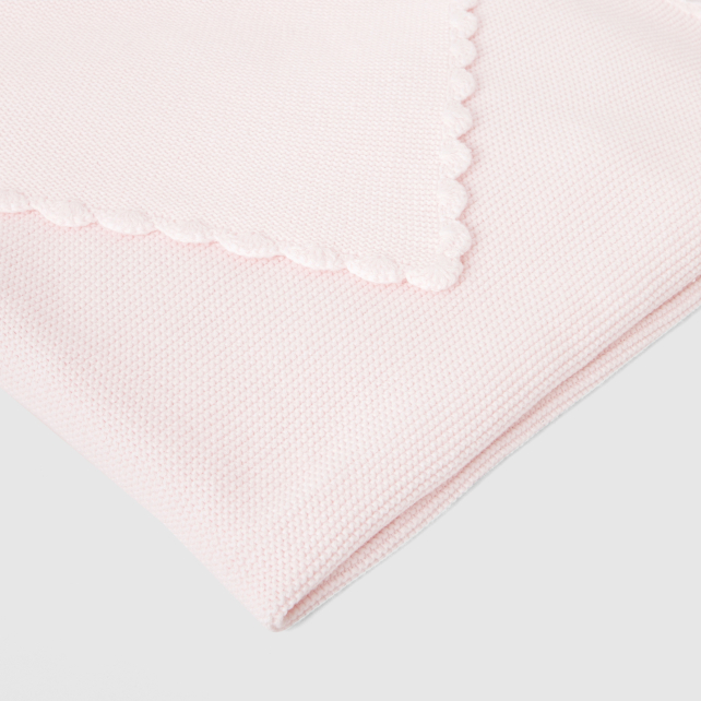 Scalloped blanket Scalloped blanket