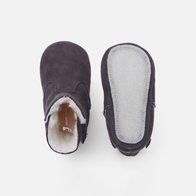 Lined baby slippers Lined baby slippers