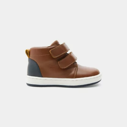 Baby boy smooth leather high-top tennis shoes