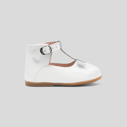 Salomés bébé fille premiers pas