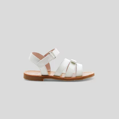 Baby girl patent leather sandals