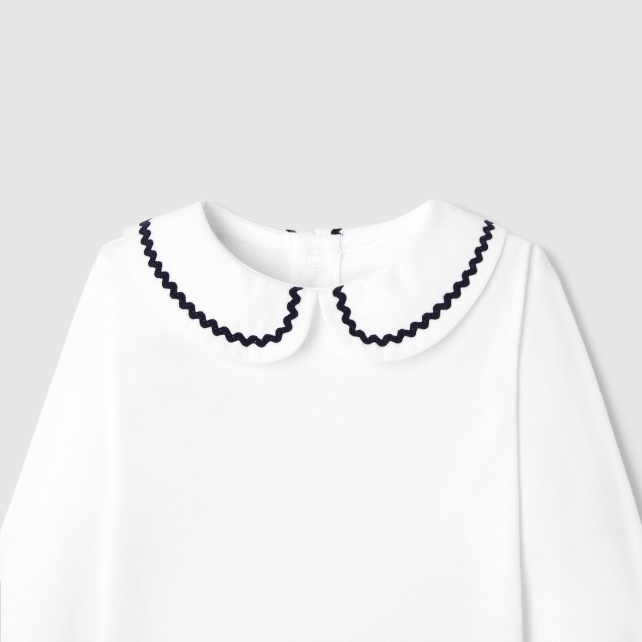 Baby girl bodysuit with fancy collar Baby girl bodysuit with fancy collar