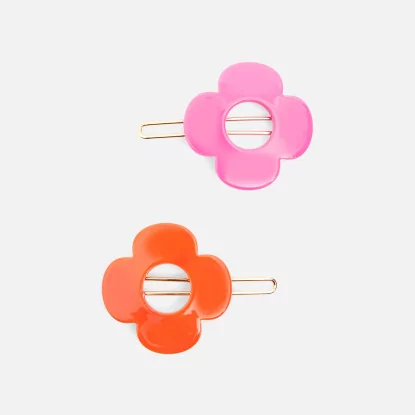 Girl duo of flower barrettes
