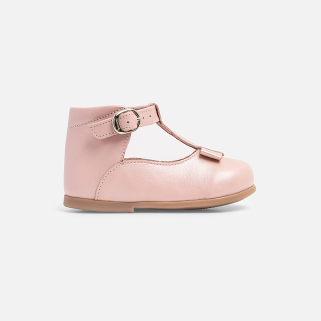 Baby girl smooth leather t-bar shoes Baby girl smooth leather t-bar shoes