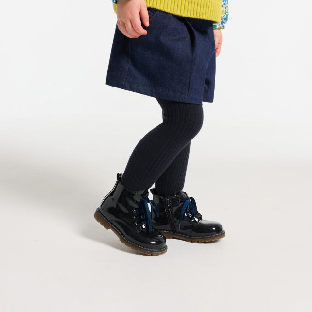 Baby girl smooth leather booties