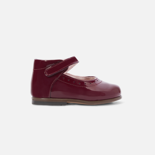 Baby girl patent leather Mary Janes Baby girl patent leather Mary Janes