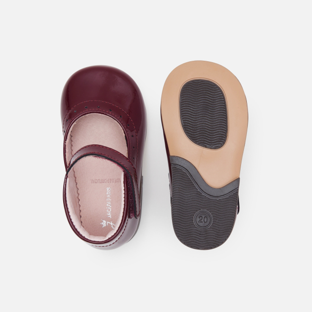 Baby girl patent leather Mary Janes Baby girl patent leather Mary Janes