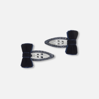 Baby girl duo of clips