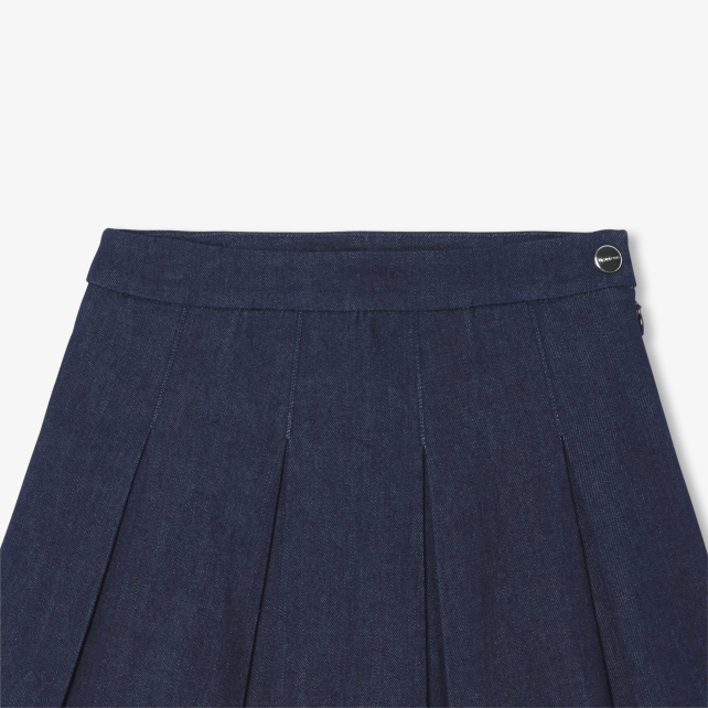 Girl pleated denim skirt Girl pleated denim skirt