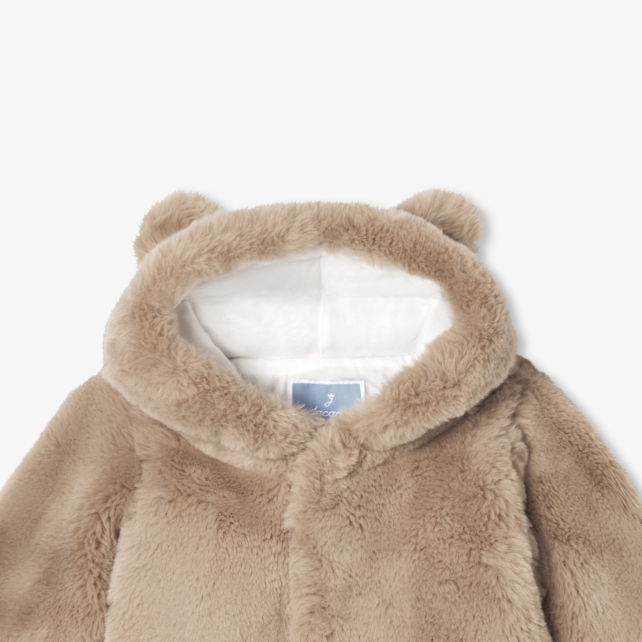Baby coat in faux fur Baby coat in faux fur
