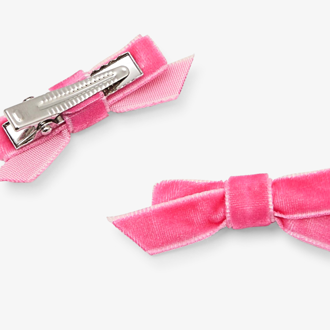 Baby girl duo of barrettes with small bow Baby girl duo of barrettes with small bow