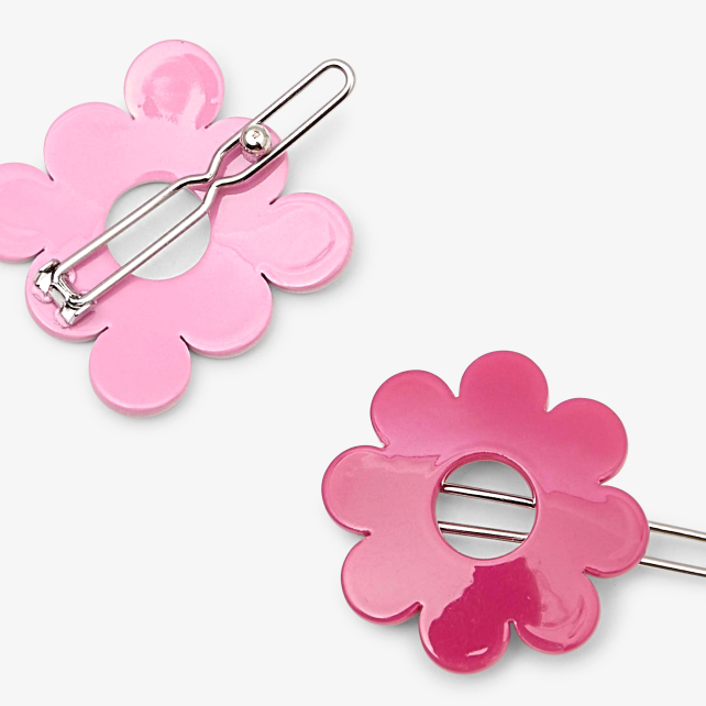 Girl duo of hair clips Girl duo of hair clips