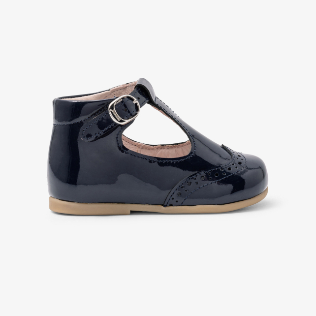 Baby girl first steps t-bars shoes Baby girl first steps t-bars shoes