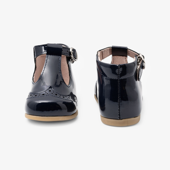 Baby girl first steps t-bars shoes Baby girl first steps t-bars shoes